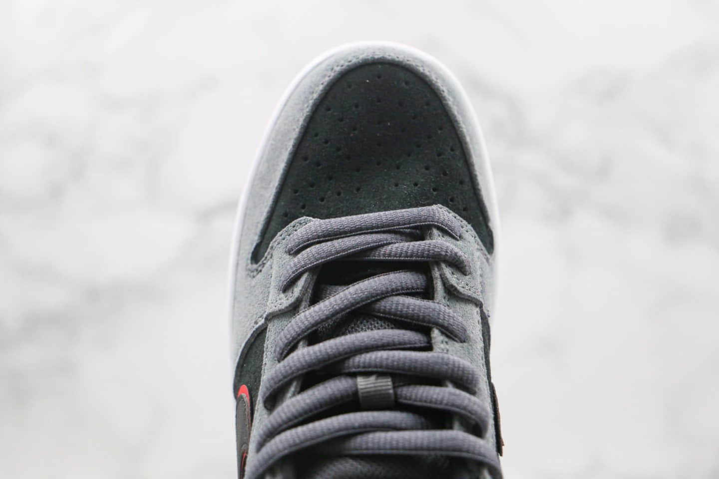 耐克Nike SB Dunk Low Pro SB BMW纯原版本低帮SB DUNK宝马仪表盘灰黑红色板鞋内置Zoom缓震气垫 货号:895969-006