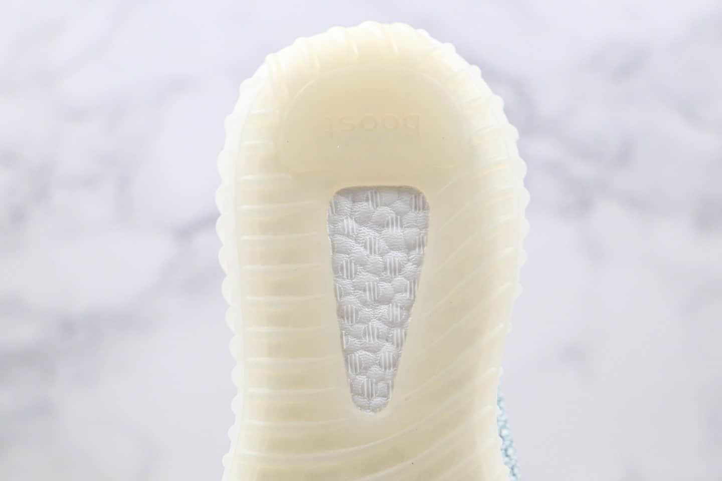 阿迪达斯Adidas BOOST yeezy 350 V2 x Dior迪奥联名款公司级版本侃爷椰子350V2冰蓝老花印花配色内置真爆米花大底 货号:FC6608