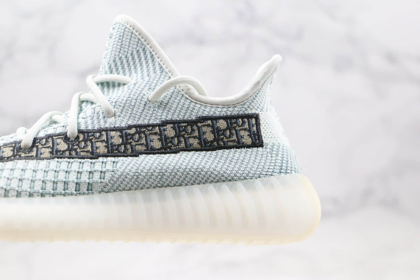 阿迪达斯Adidas BOOST yeezy 350 V2 x Dior迪奥联名款公司级版本侃爷椰子350V2冰蓝老花印花配色内置真爆米花大底 货号:FC6608