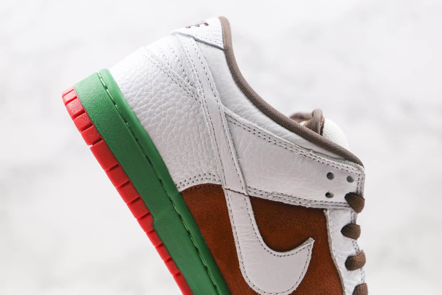 耐克Nike Dunk Low Pro SB CALI纯原版本低帮SB DUNK加州元年限定白棕红绿色板鞋内置后跟Zoom气垫 货号:304292-211