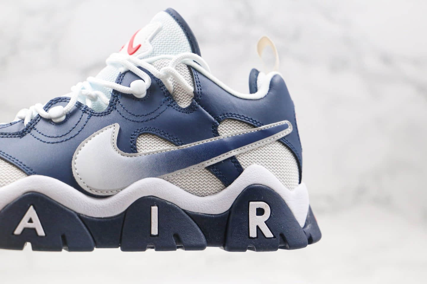 耐克Nike Air Barrage纯原版本皮蓬平替橄榄球训练鞋渐变蓝白色原楦开模 货号:CN0060-400