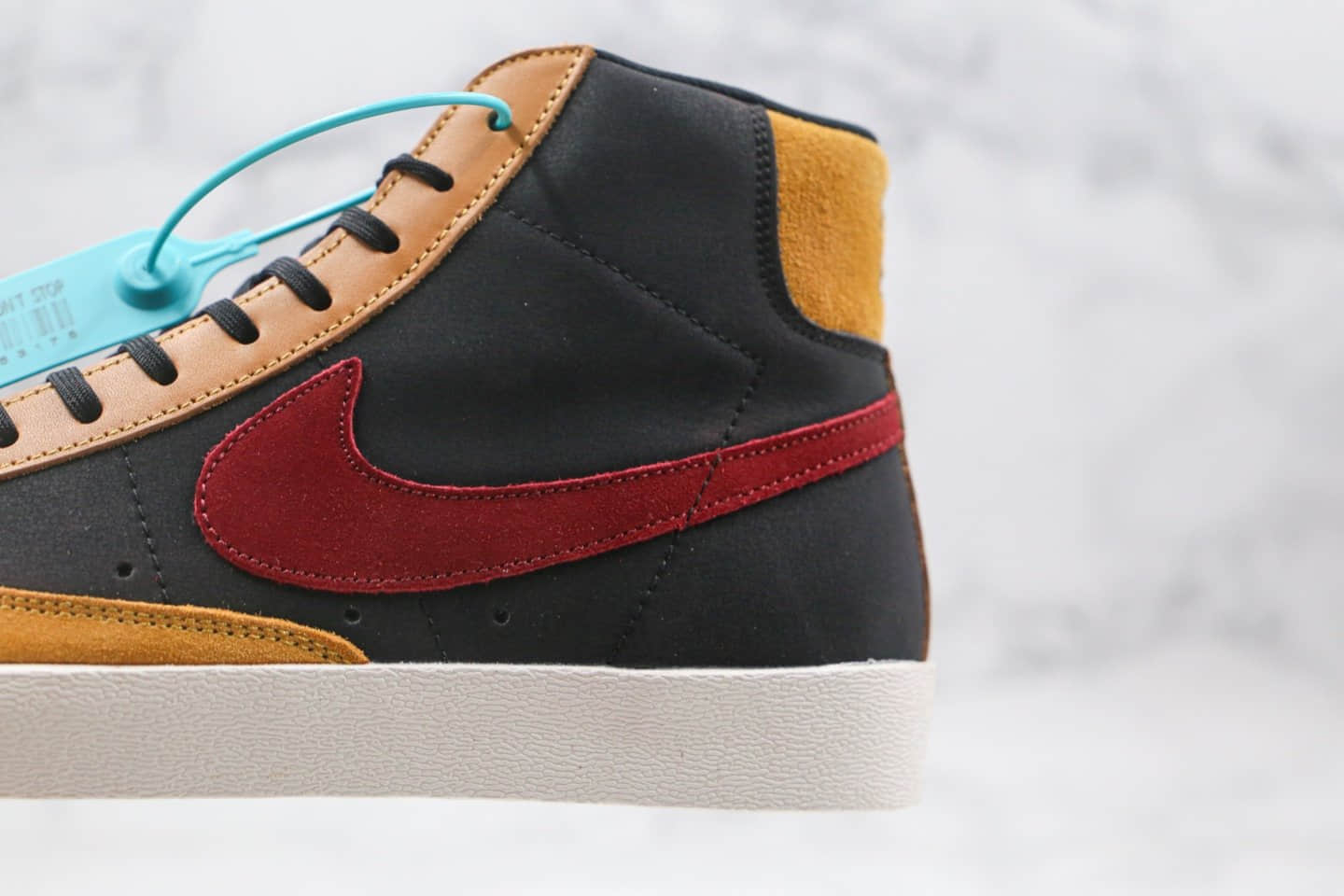 耐克Nike Blazer Mid纯原版本中帮开拓者板鞋马歇尔高中芝加哥联名阴阳黑黄红色原鞋开模 货号:CU6442-001