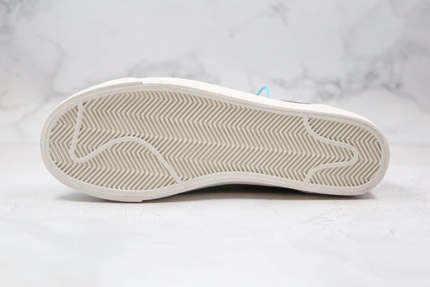 耐克Nike Blazer Mid纯原版本中帮开拓者板鞋马歇尔高中芝加哥联名阴阳黑黄红色原鞋开模 货号:CU6442-001
