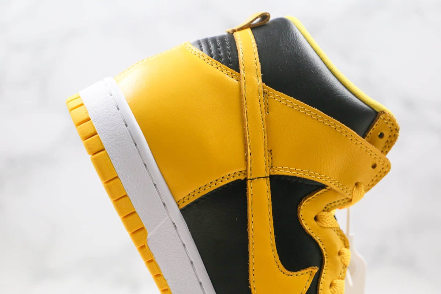 耐克Nike Dunk High SP“Varsity Maize”纯原版本SB板鞋高帮黑黄色原档私模大底 货号:CZ8149-002