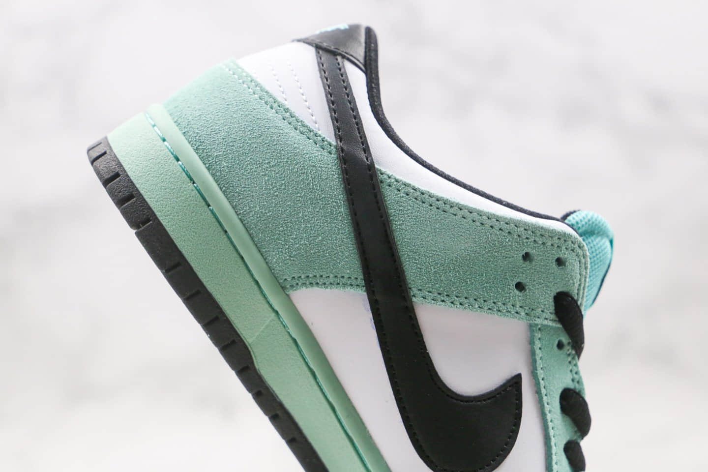 耐克Nike Dunk Low Pro“Sea Crystal”公司级版本低帮SB板鞋冰晶冰绿薄荷内置气垫 货号：819674-301