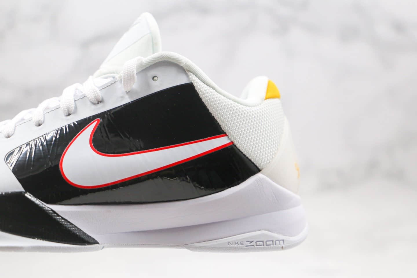 耐克Nike Kobe 5 Protro“ Alternate Bruce Lee”纯原版本科比5代男子实战篮球鞋李小龙黑白配色内置碳板 货号:CD4991-101