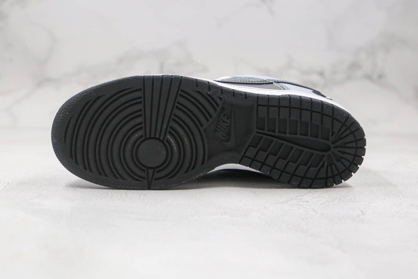 耐克Nike Dunk Low premium SN纯原版本低帮SB DUNK月亮太极灰黑色板鞋内置Zoom气垫 货号:313170-001