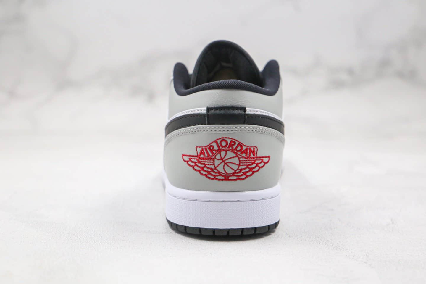 乔丹Air Jordan 1 Low Light Smoke Grey纯原版本低帮AJ1白灰黑色小迪奥配色原楦头纸板打造 货号:553560-030