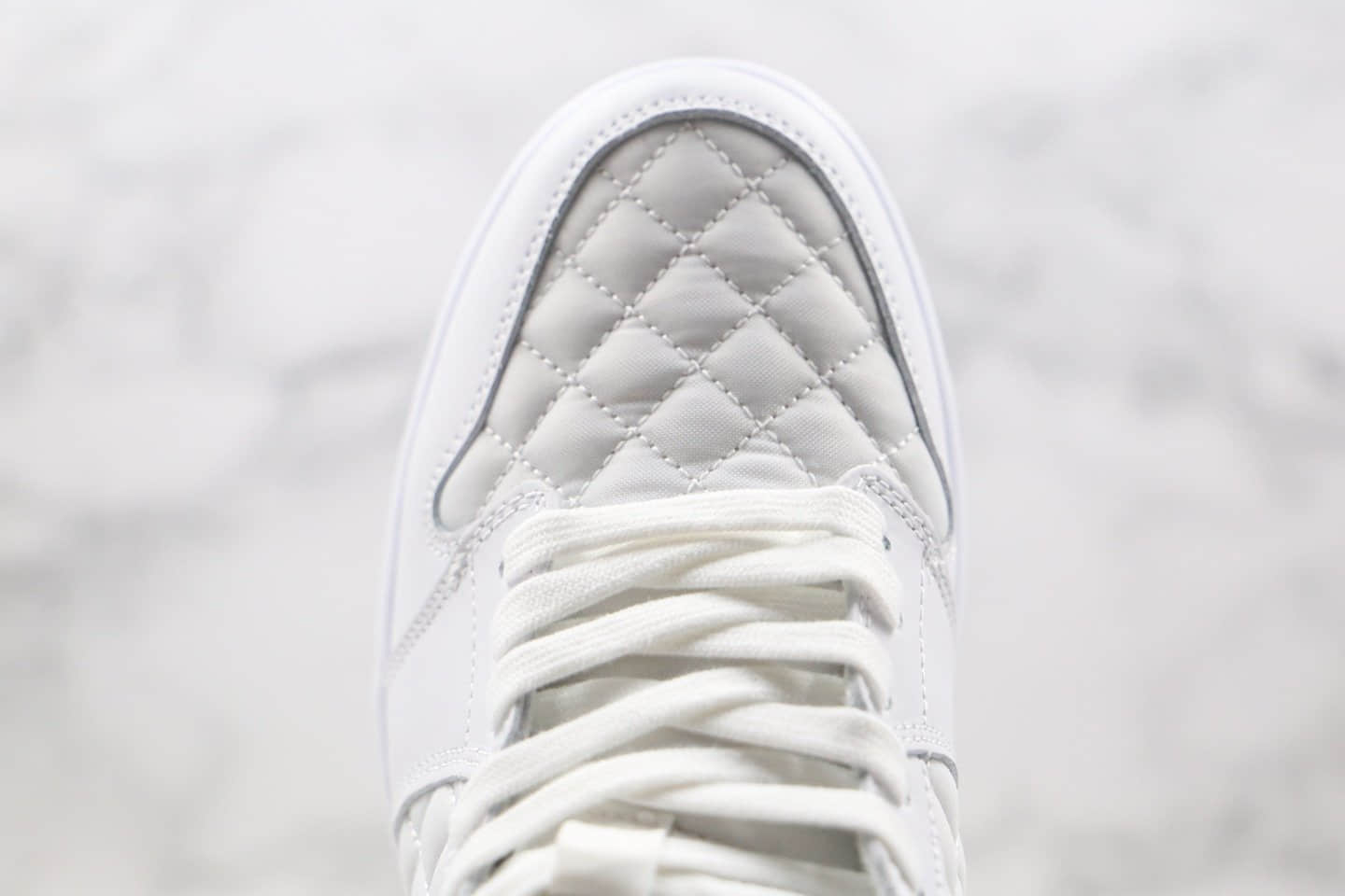 乔丹Air Jordan 1 Mid Quilted White纯原版本中帮AJ1面包菱格雪白香奈儿配色内置气垫原盒原标 货号:DB6078-100