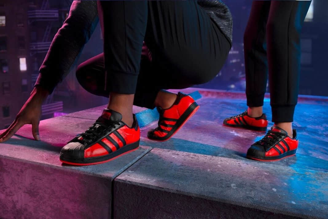 黑蜘蛛侠贝壳头！漫威 x PS x adidas三方联名Superstars即将发售！ 货号：GV7128