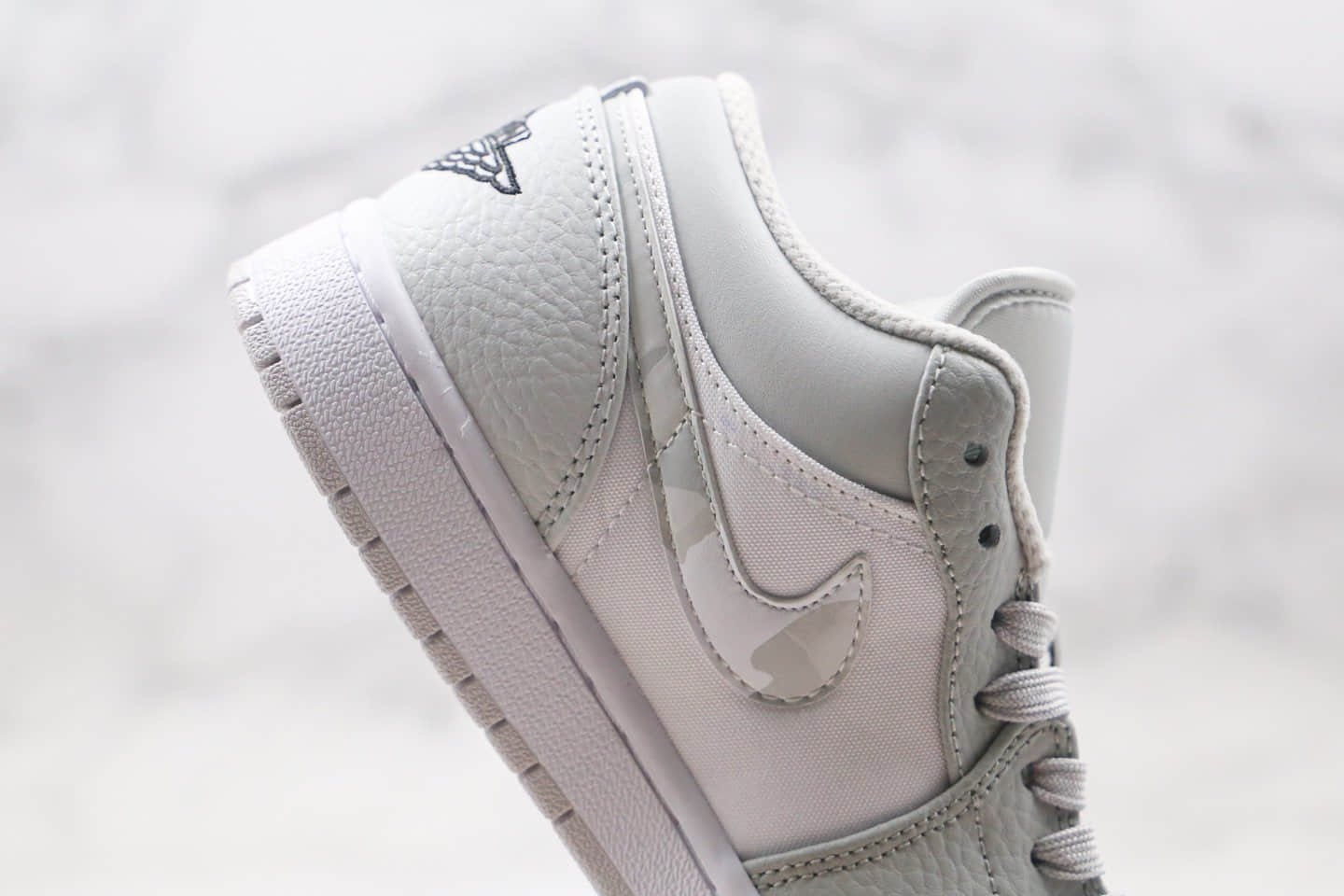 乔丹Air Jordan 1 Low White Camo纯原版本低帮AJ1迷雾迷彩浅灰色篮球鞋内置气垫 货号:DC9036-100