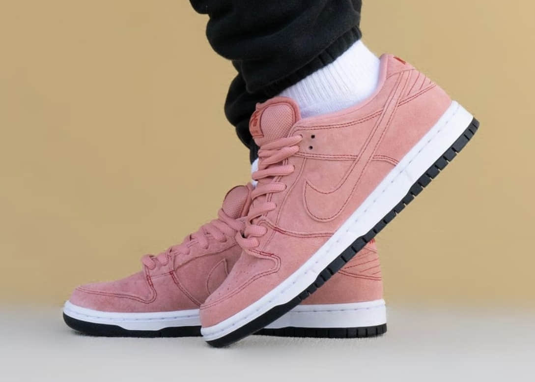 男女通吃配色！全新Nike SB Dunk“粉红猪”上脚图释出！ (ID:59491) - 图片1