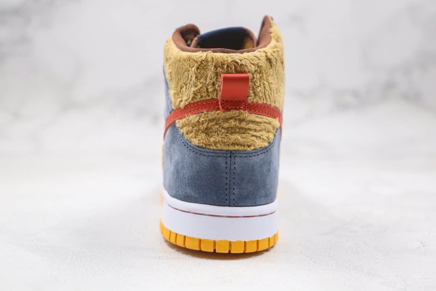 耐克Nike SB Dunk High Papa Bear纯原版本高帮SB DUNK熊宝宝毛绒蓝黄棕红色板鞋内置Zoom气垫正确鞋面材质 货号:313171-781