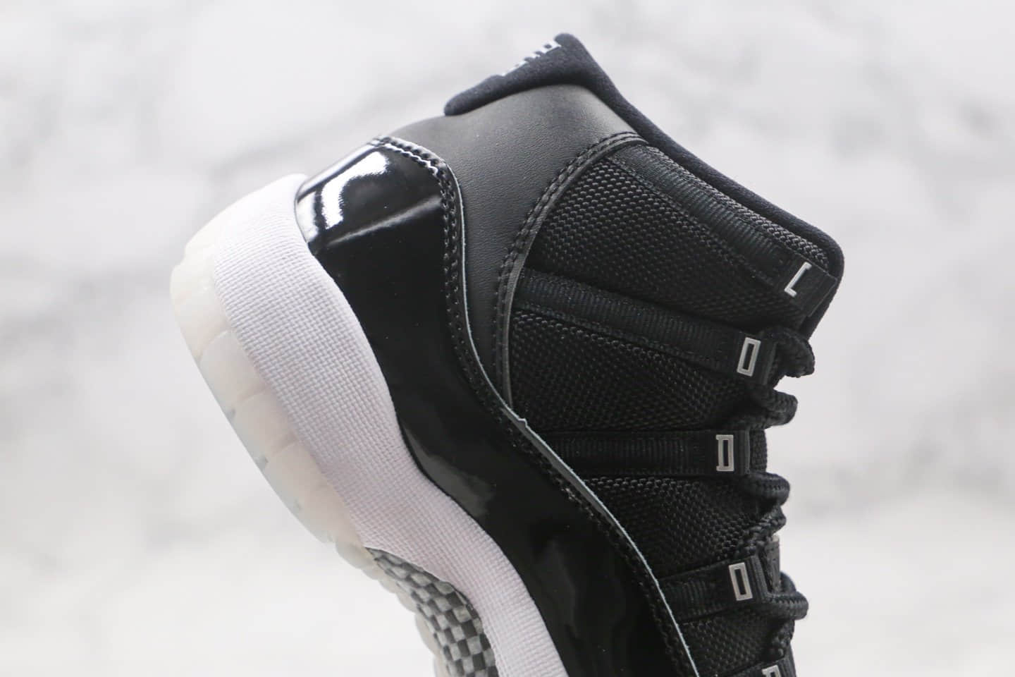 乔丹Air Jordan 11 Silver Eyelets纯原版本高帮AJ11大魔王2.0黑白色篮球鞋内置碳板气垫支持实战 货号:378038-011
