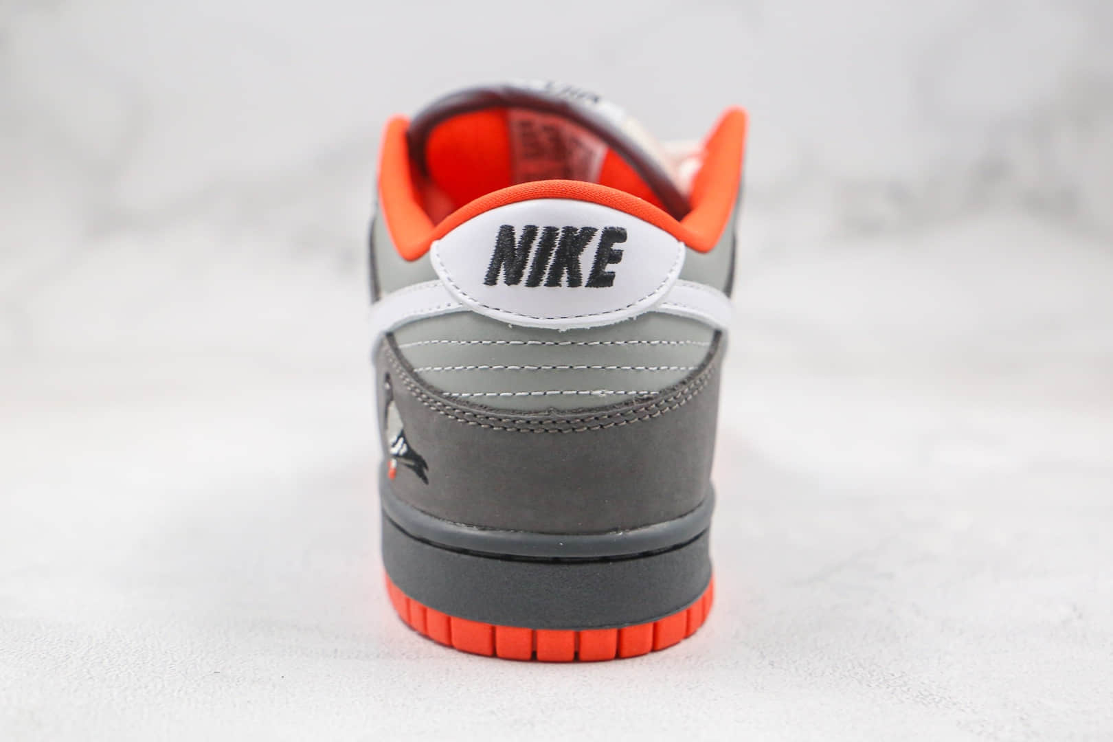 耐克Nike SB Dunk New York纯原版本低帮SB DUNK纽约城市限定灰色和平鸽板鞋内置后跟Zoom气垫 货号：304292-011