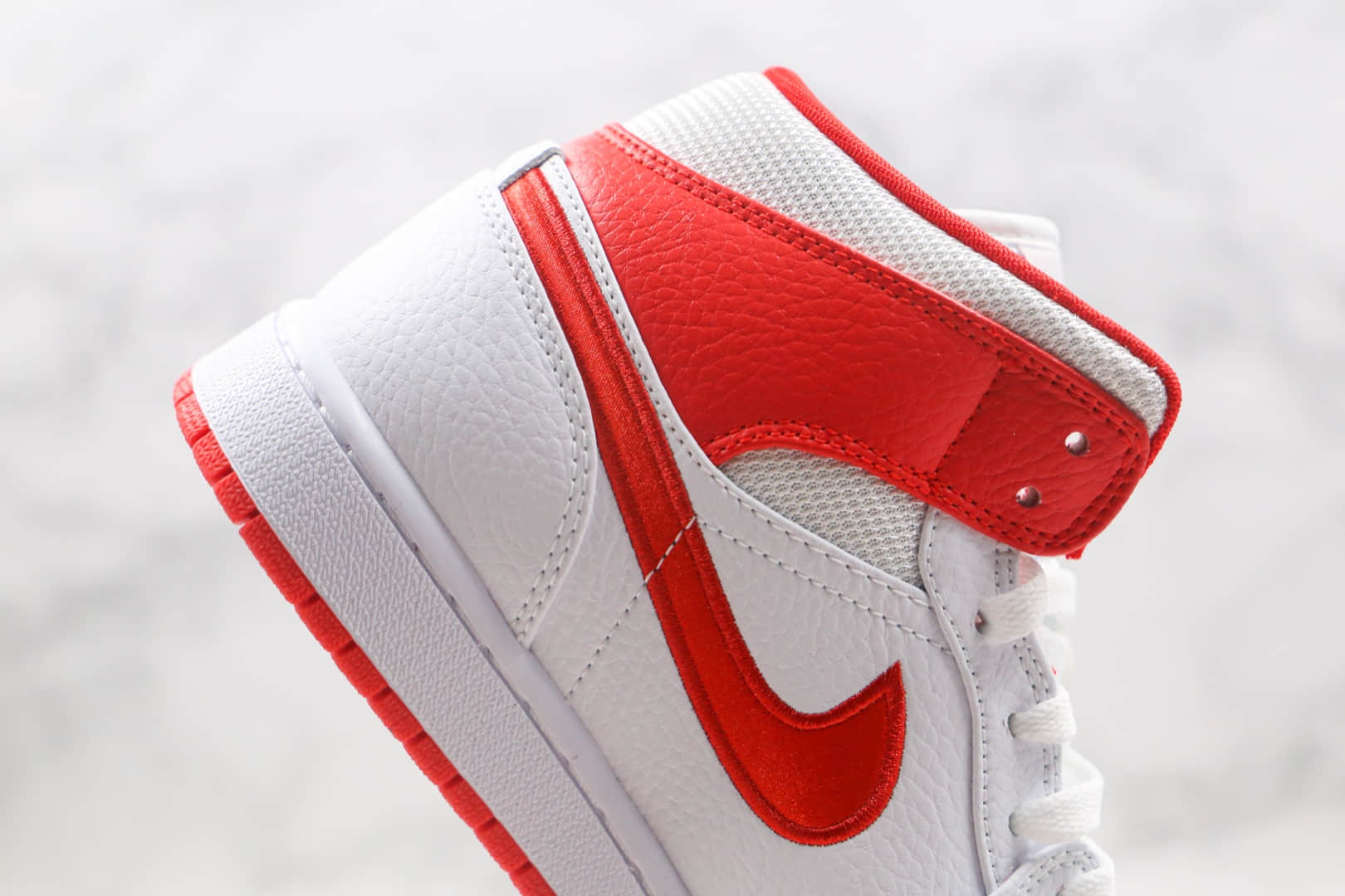 乔丹Air Jordan 1 Mid GS纯原版本中帮AJ1鸳鸯85配色篮球鞋原鞋开模一比一打造 货号:DH0200-100