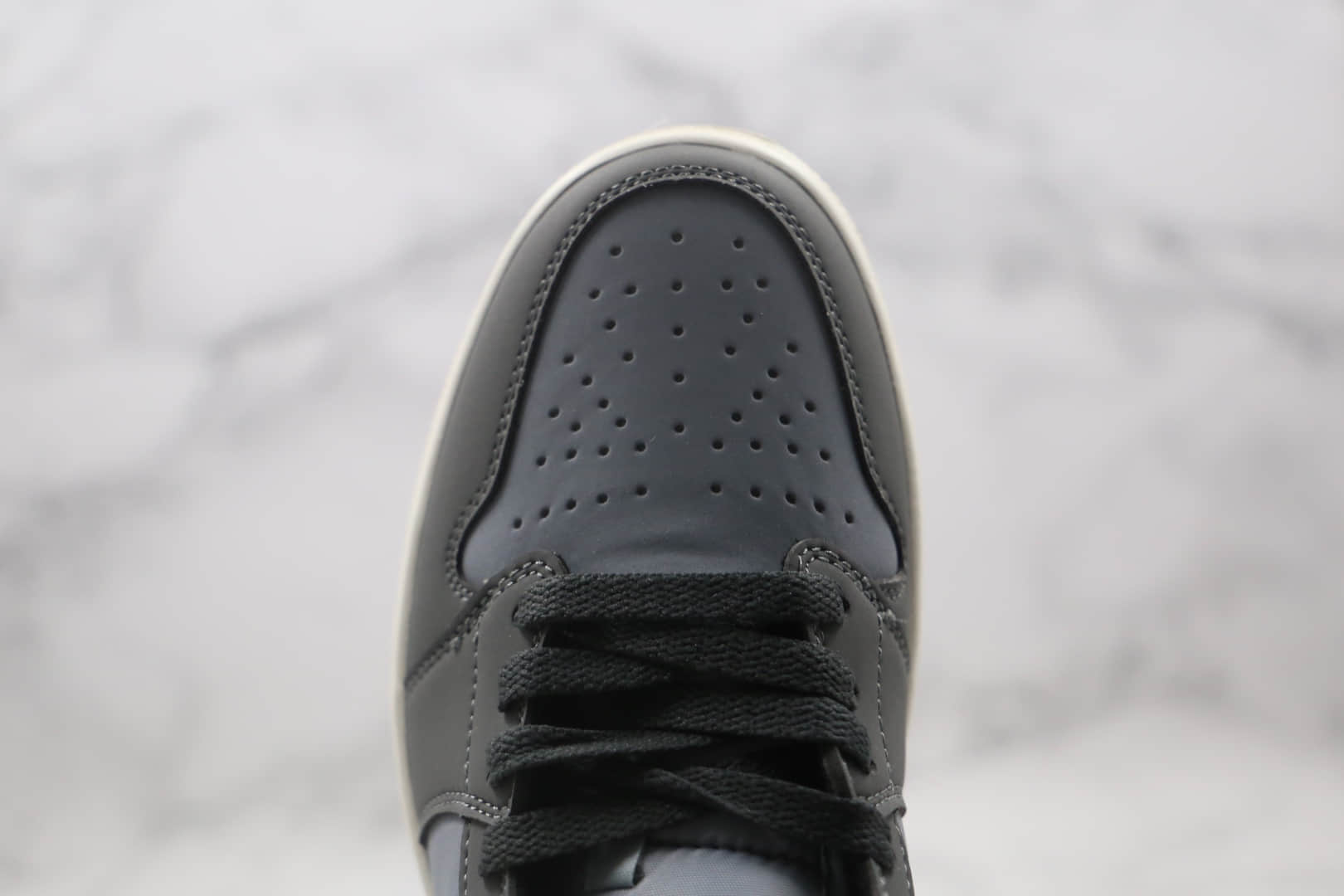 乔丹Air Jordan 1 Mid纯原版本中帮AJ1灰黄色原楦头纸板打造原鞋开模一比一 货号:BQ6472-020