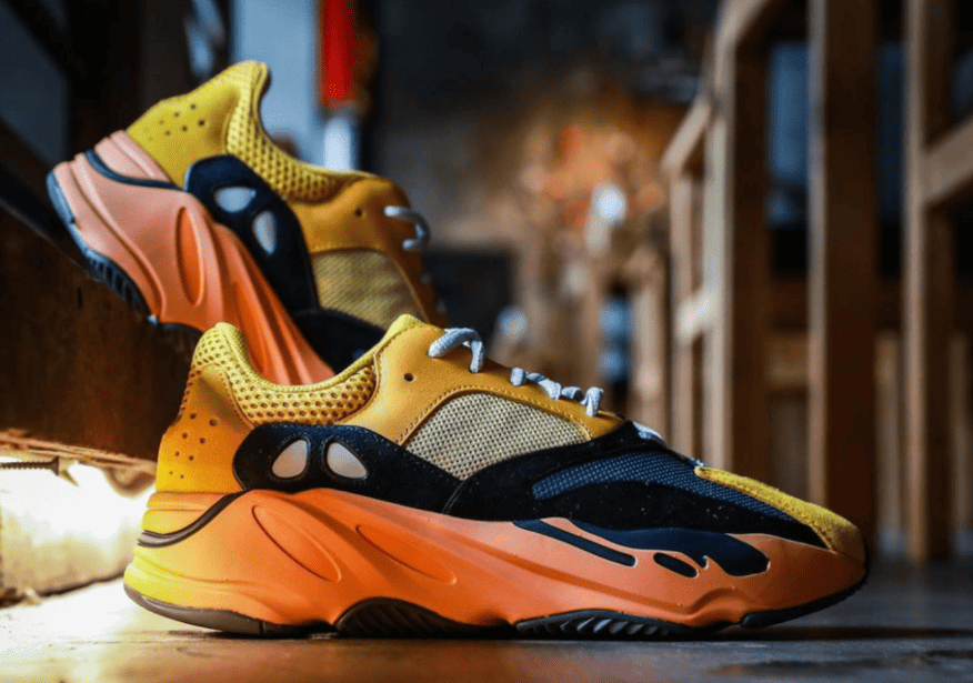 全新Yeezy 700太阳配色最新实物释出！1月23日发售！ (ID:60651) - 图片1