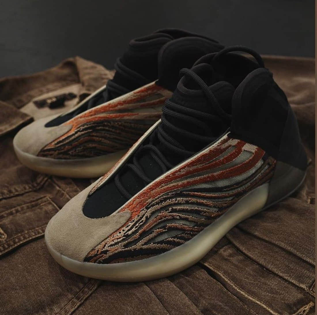 侃爷Yeezy篮球鞋又有新配色！复古潮流！ (ID:61089) - 图片1
