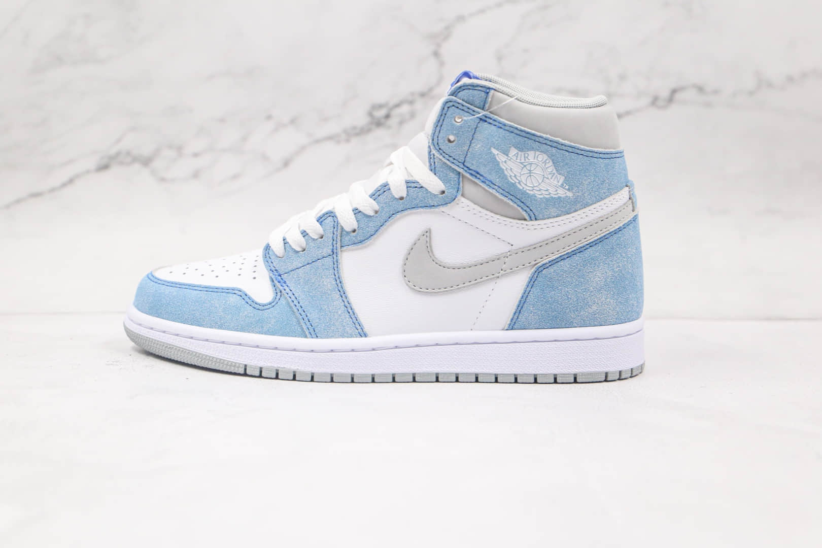 乔丹Air Jordan 1 Hyper Royal纯原版本高帮AJ1麂皮白蓝色篮球鞋正确后跟定型原盒原标 货号:555088-402