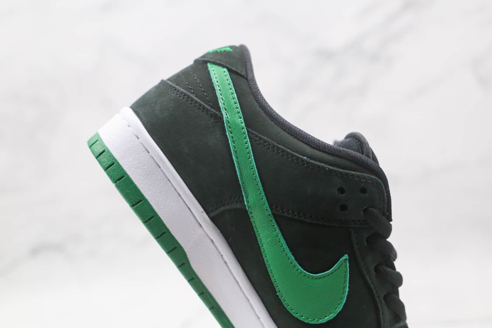 耐克Nike SB Dunk纯原版本低帮SB DUNK黑绿色板鞋内置后跟Zoom气垫原盒原标 货号:BQ6817-005