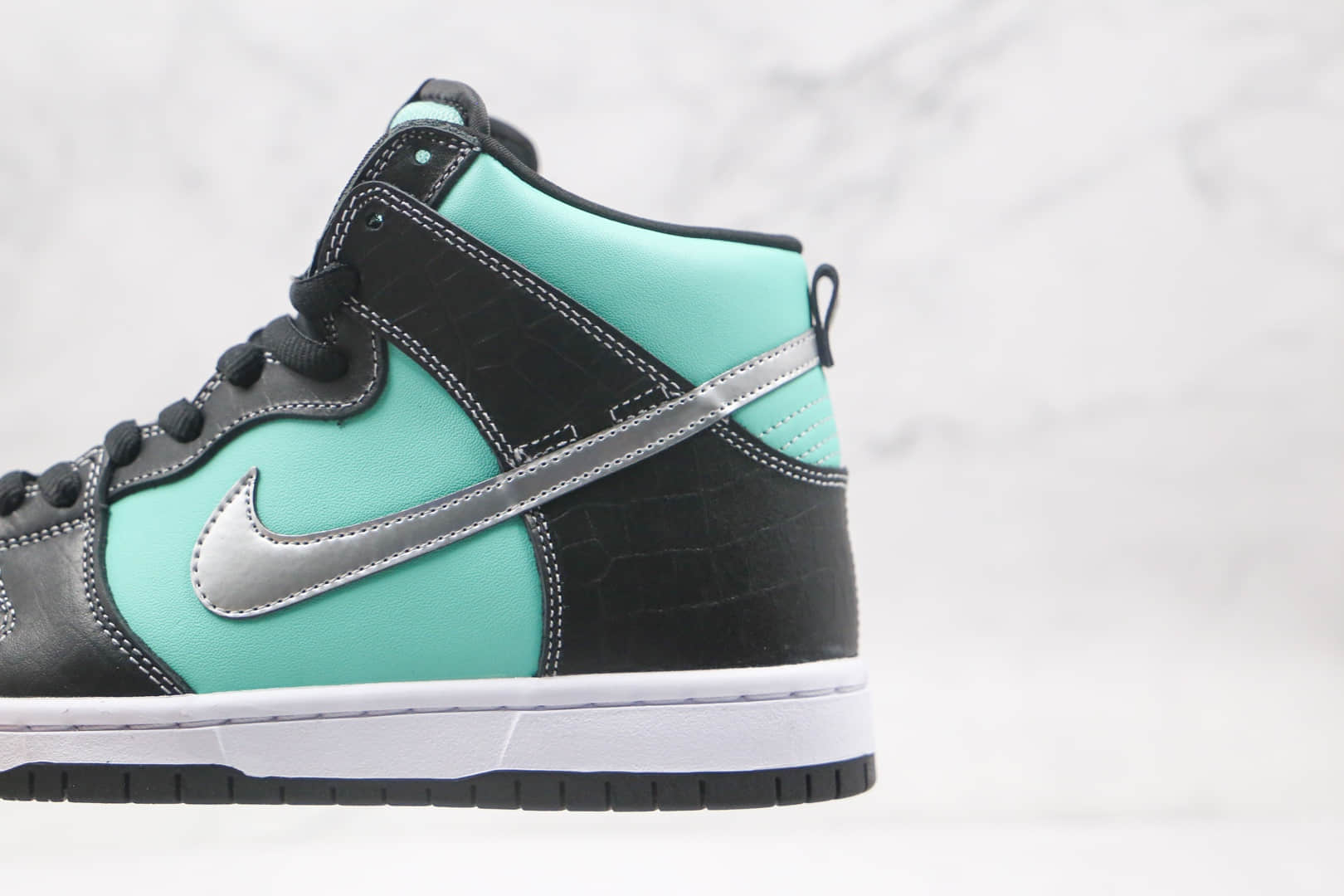 耐克Nike SB DUNK x Diamond Dunk Hi Tiffany联名款纯原版本高帮SB DUNK黑蓝银钩板鞋原鞋开模一比一打造 货号:653599-400