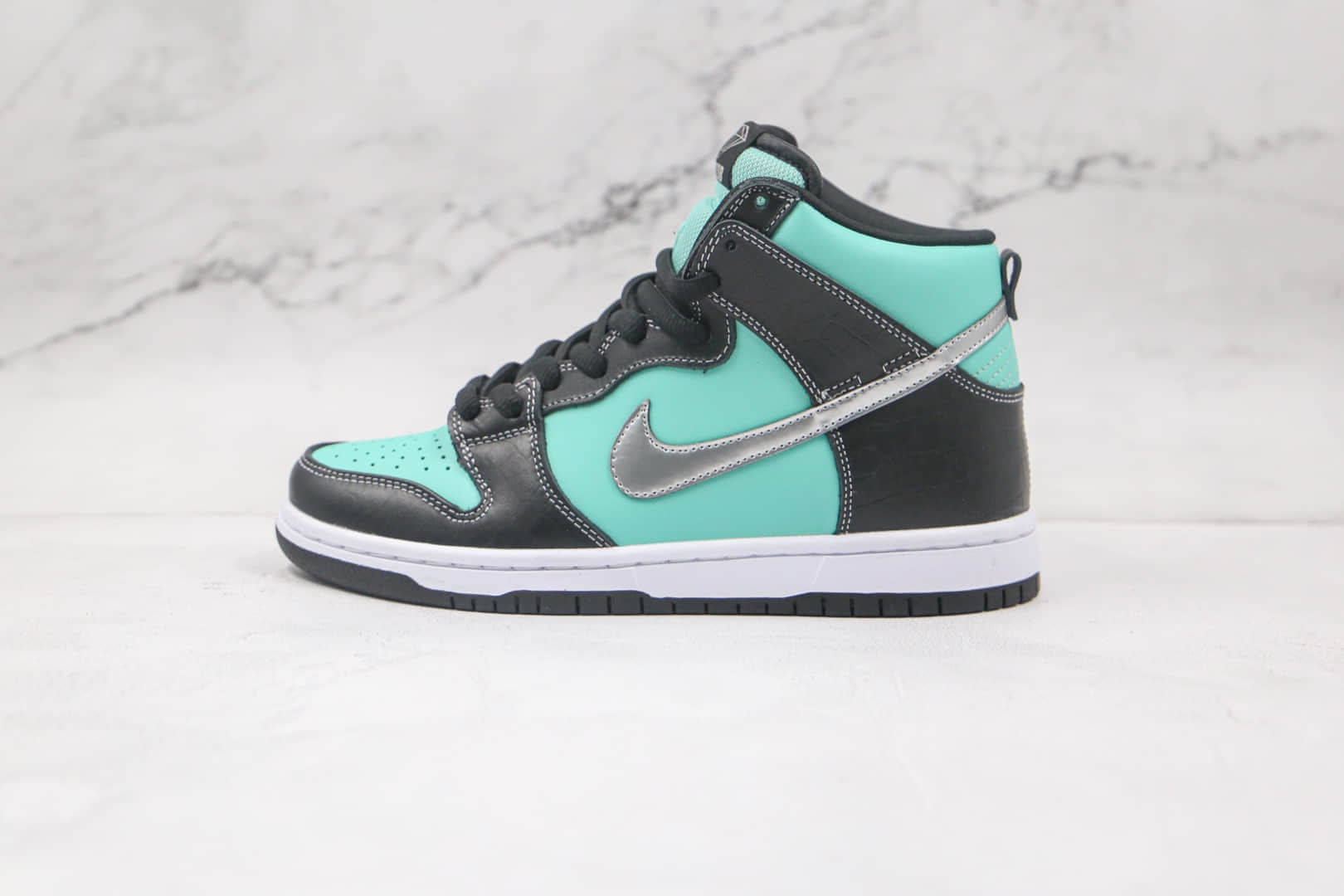 耐克Nike SB DUNK x Diamond Dunk Hi Tiffany联名款纯原版本高帮SB DUNK黑蓝银钩板鞋原鞋开模一比一打造 货号:653599-400
