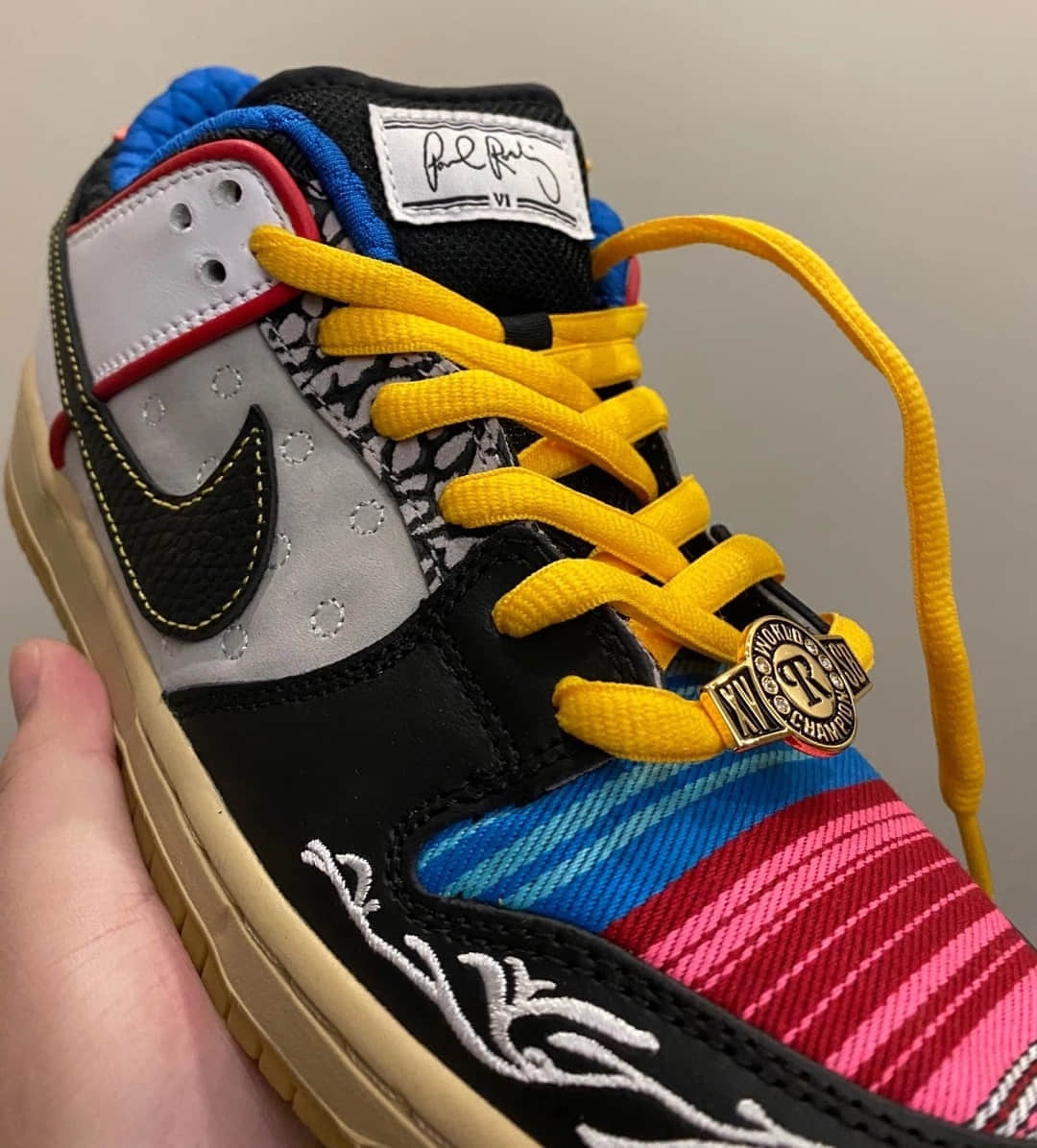 不对称鸳鸯设计!全新Nike SB Dunk Low细节多到数不过来!