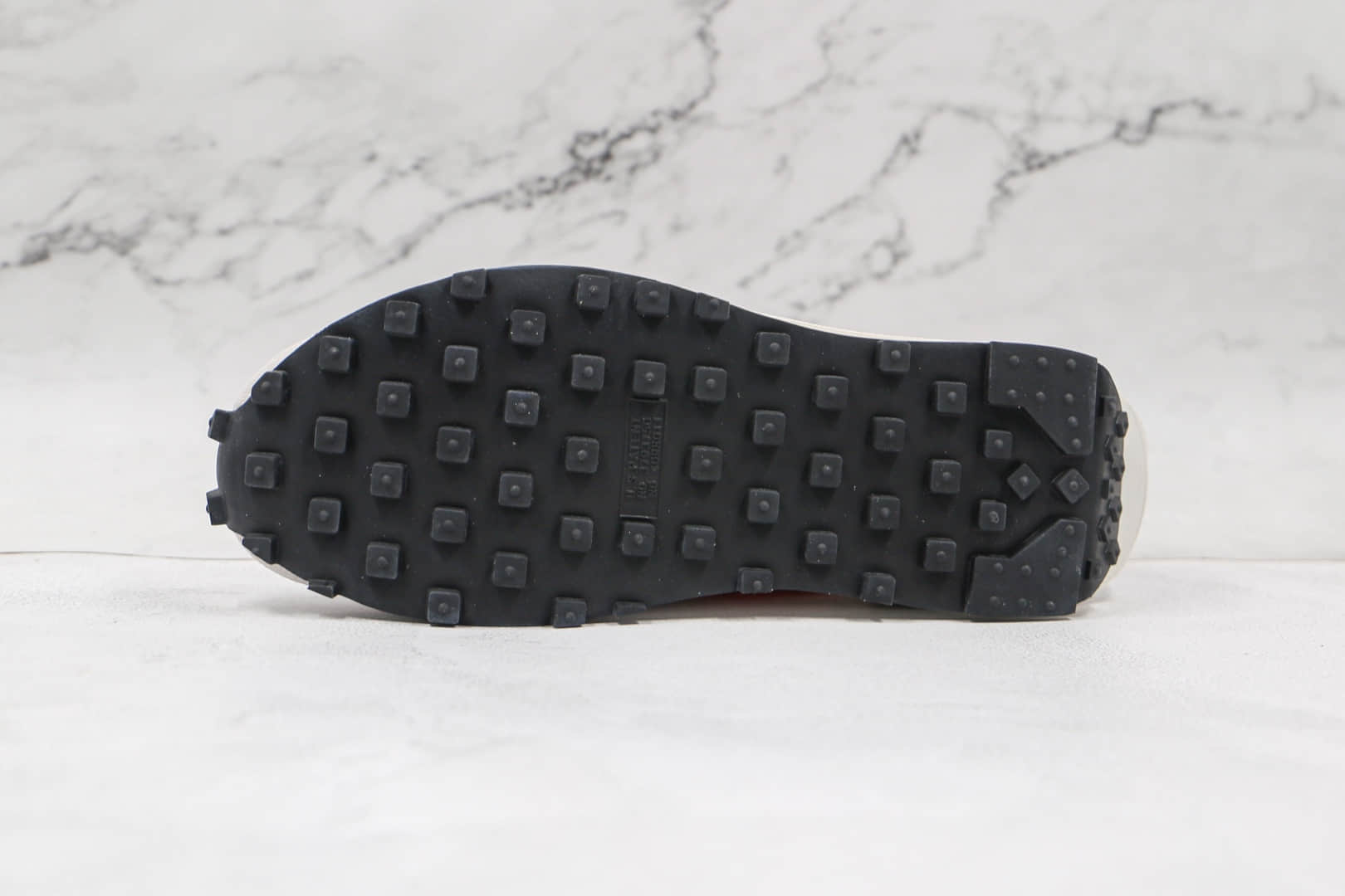 耐克NIKE LDV Waffle x sacai x LV三方联名款纯原版本华夫白橙色慢跑鞋原盒配件齐全 货号:BV0076-002