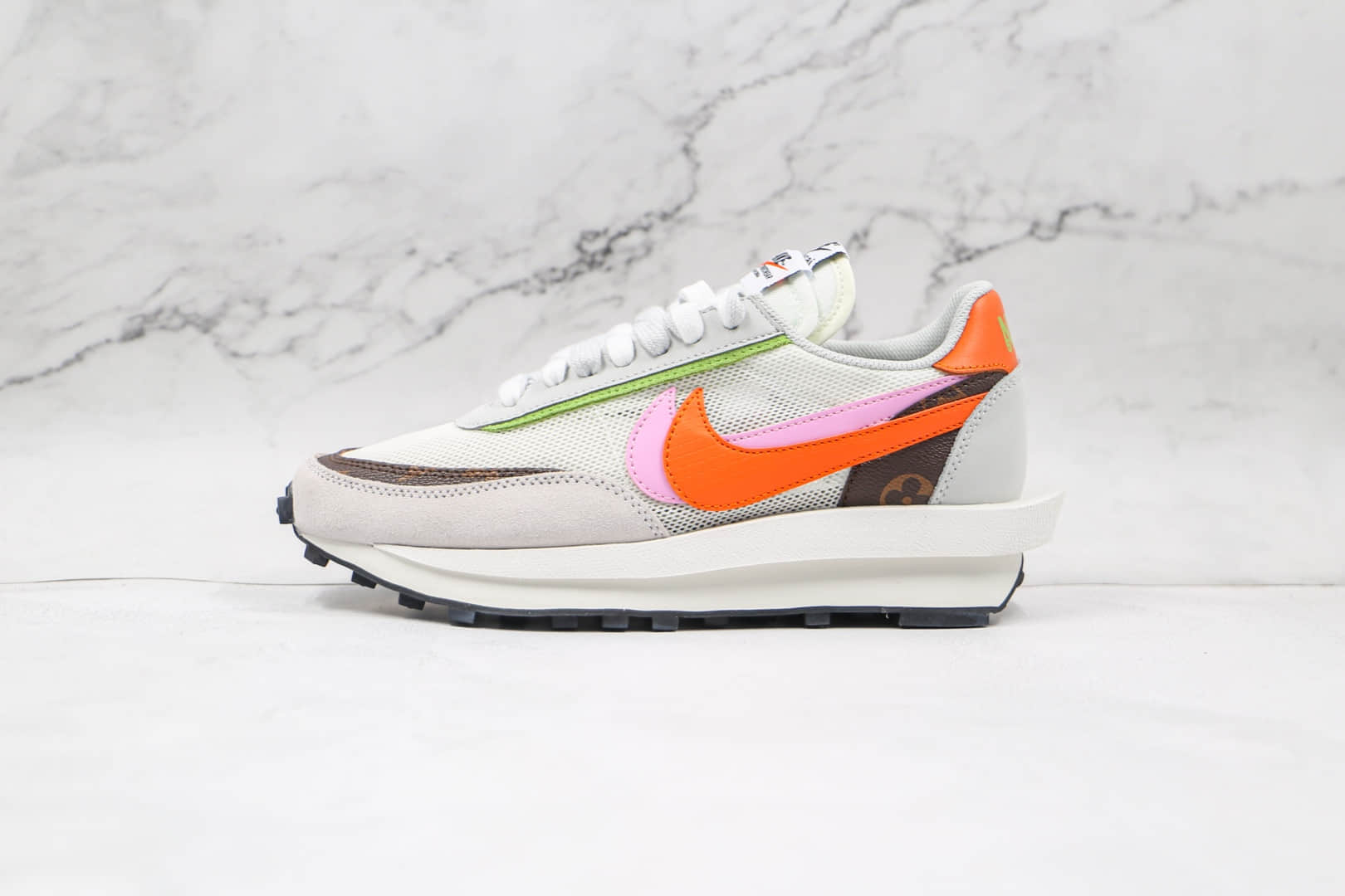 耐克NIKE LDV Waffle x sacai x LV三方联名款纯原版本华夫白橙色慢跑鞋原盒配件齐全 货号:BV0076-002