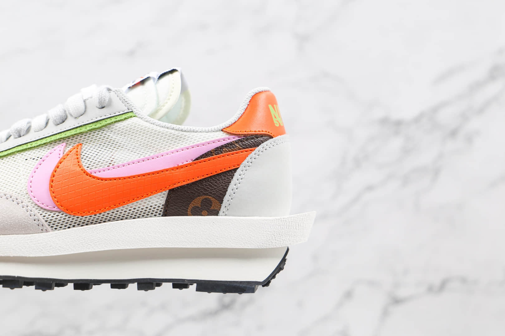 耐克NIKE LDV Waffle x sacai x LV三方联名款纯原版本华夫白橙色慢跑鞋原盒配件齐全 货号:BV0076-002