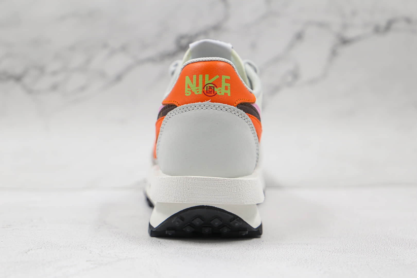 耐克NIKE LDV Waffle x sacai x LV三方联名款纯原版本华夫白橙色慢跑鞋原盒配件齐全 货号:BV0076-002