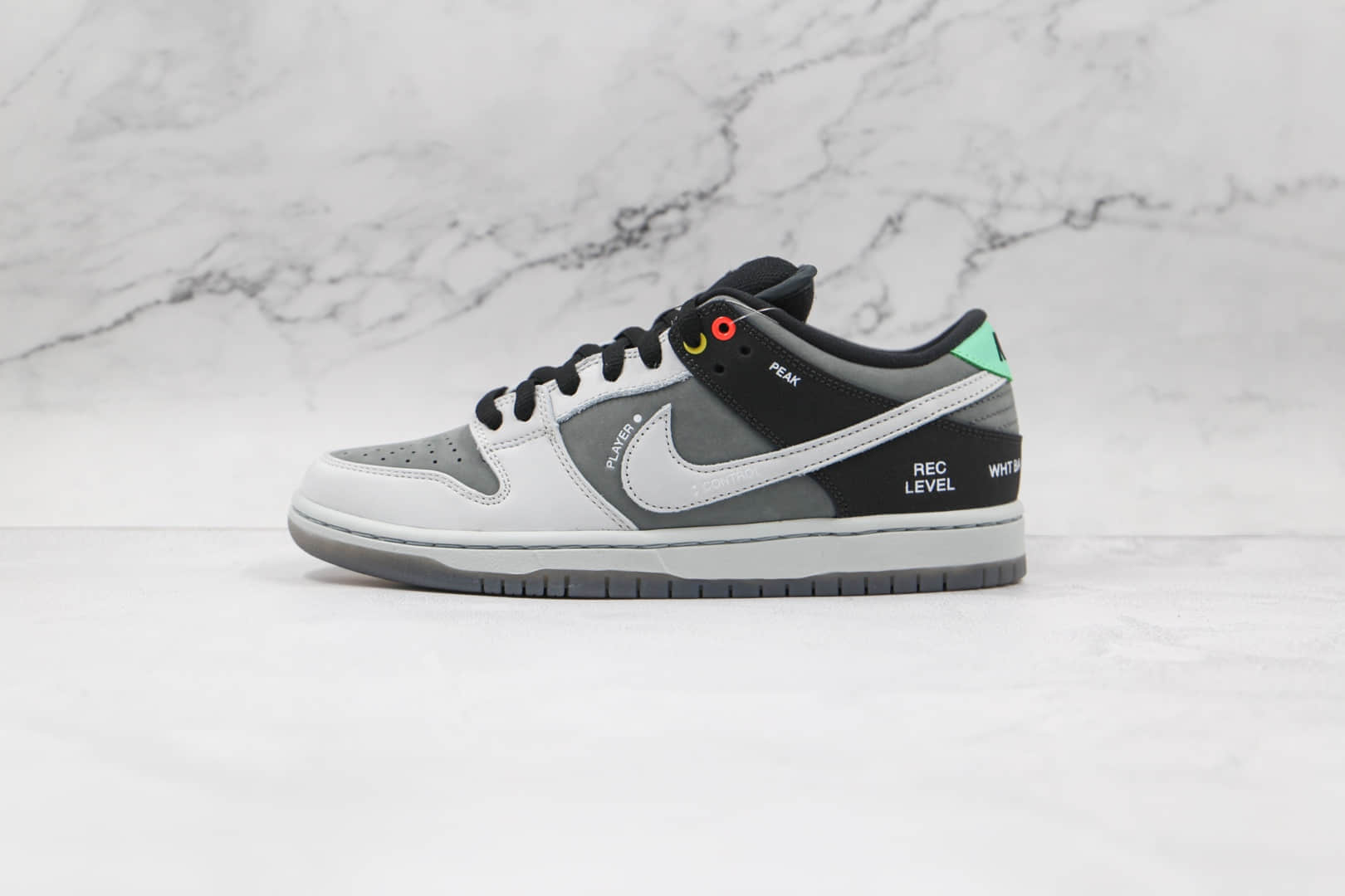 耐克Nike Dunk SB VX1000 Comcorder纯原版本低帮SB DUNK黑白灰摄像机配色板鞋内置气垫 (ID:63826) - 图片1