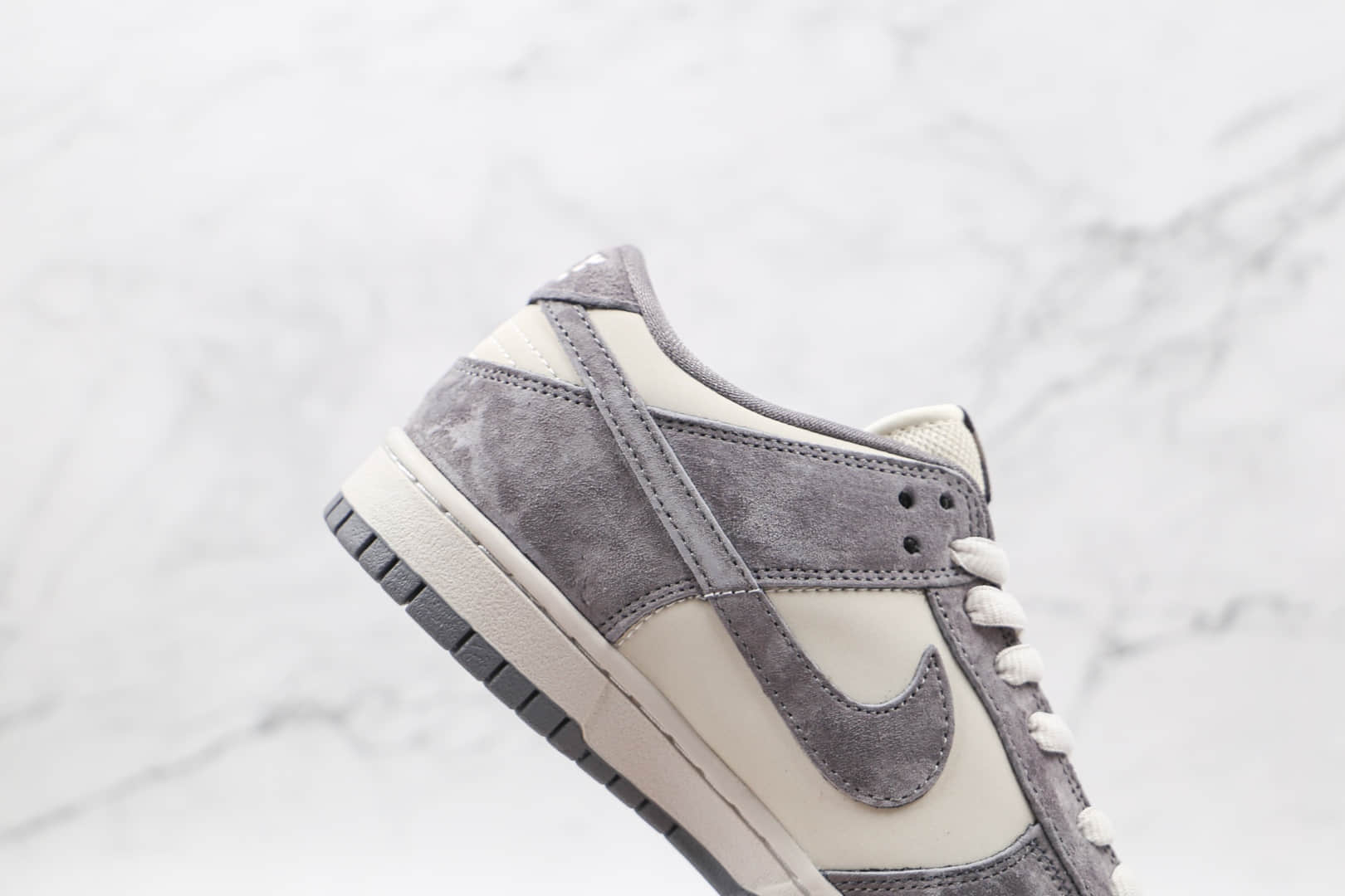 耐克NIKE SB ZOOM DUNK LOW PRO纯原版本低帮SB DUNK灰白麂皮板鞋内置Zoom气垫 货号:854866-002