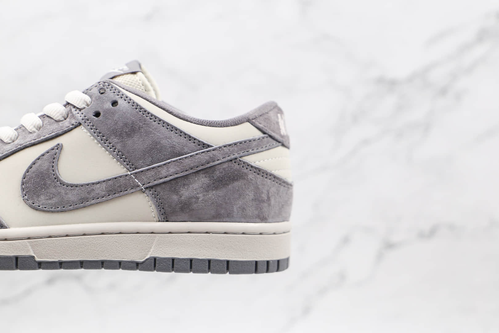 耐克NIKE SB ZOOM DUNK LOW PRO纯原版本低帮SB DUNK灰白麂皮板鞋内置Zoom气垫 货号:854866-002