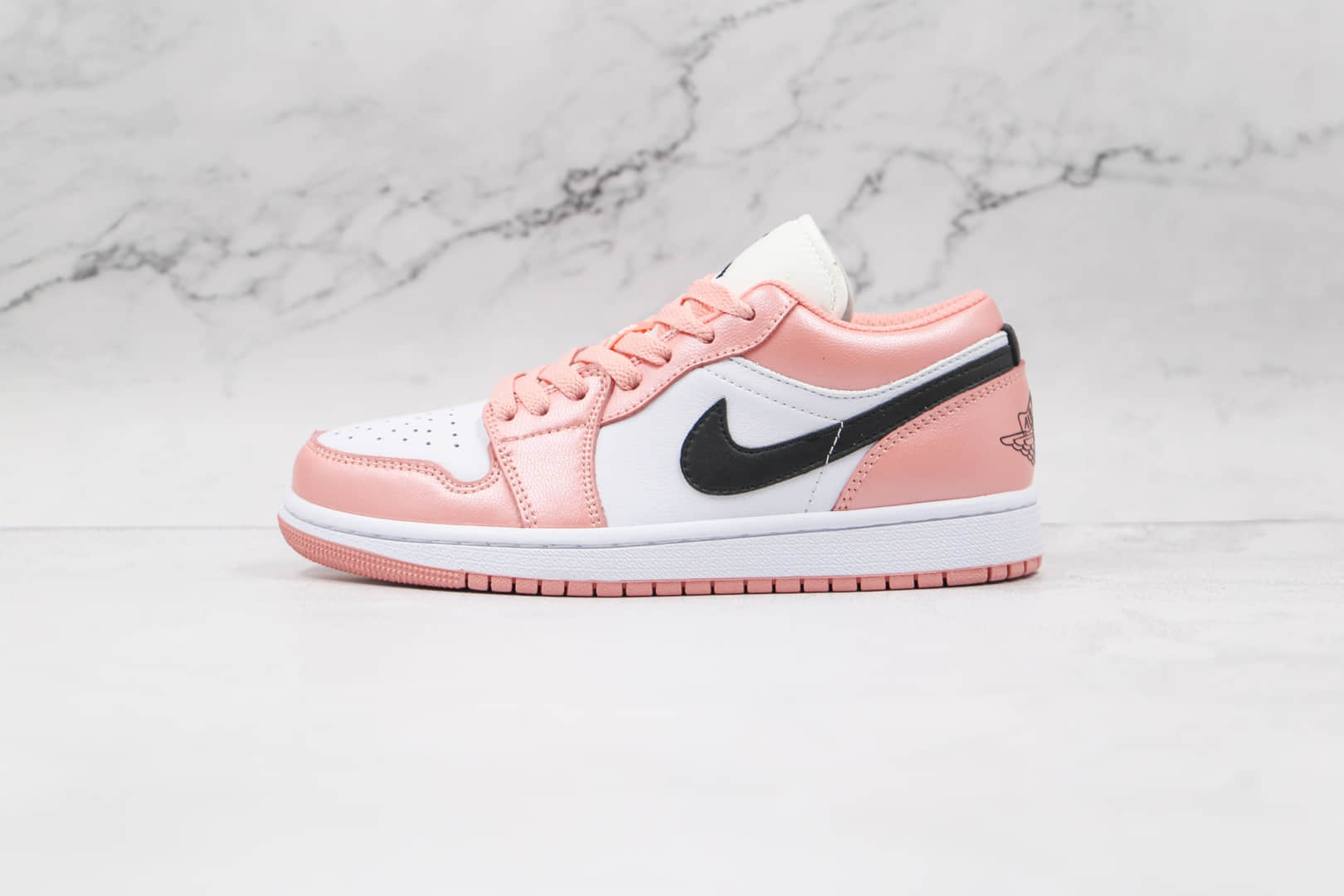 乔丹Air Jordan 1 Low纯原版本低帮AJ1黑勾北极粉板鞋原档案数据开发 货号:553560-800