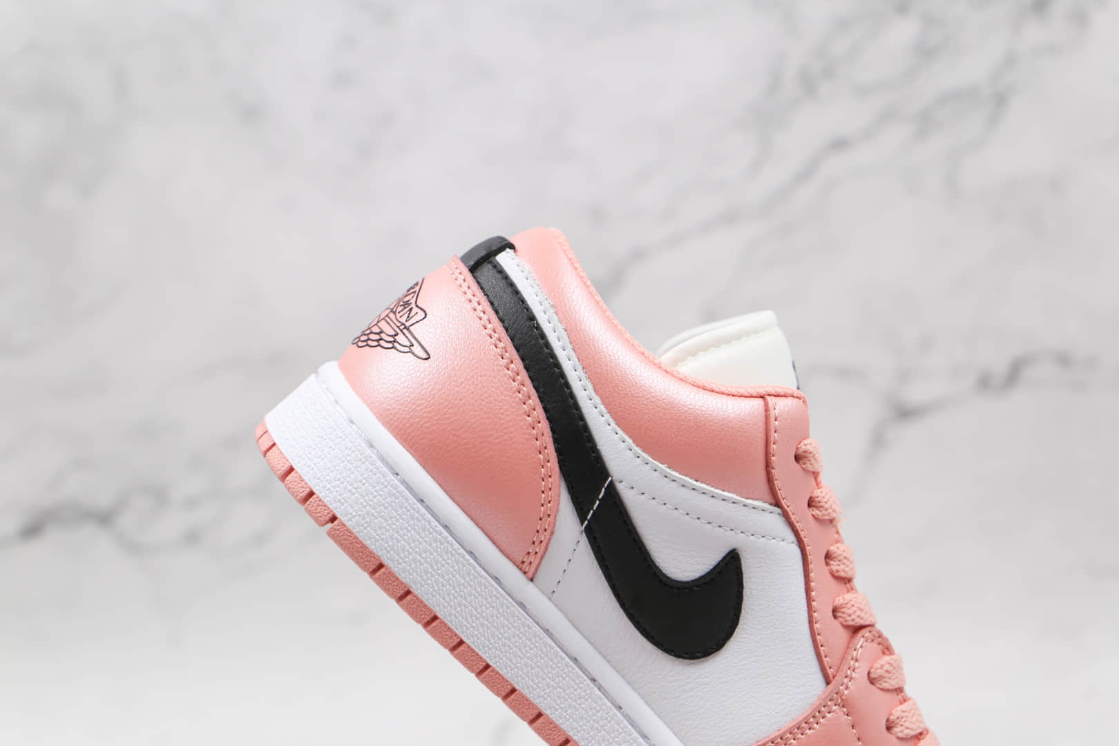 乔丹Air Jordan 1 Low纯原版本低帮AJ1黑勾北极粉板鞋原档案数据开发 货号:553560-800