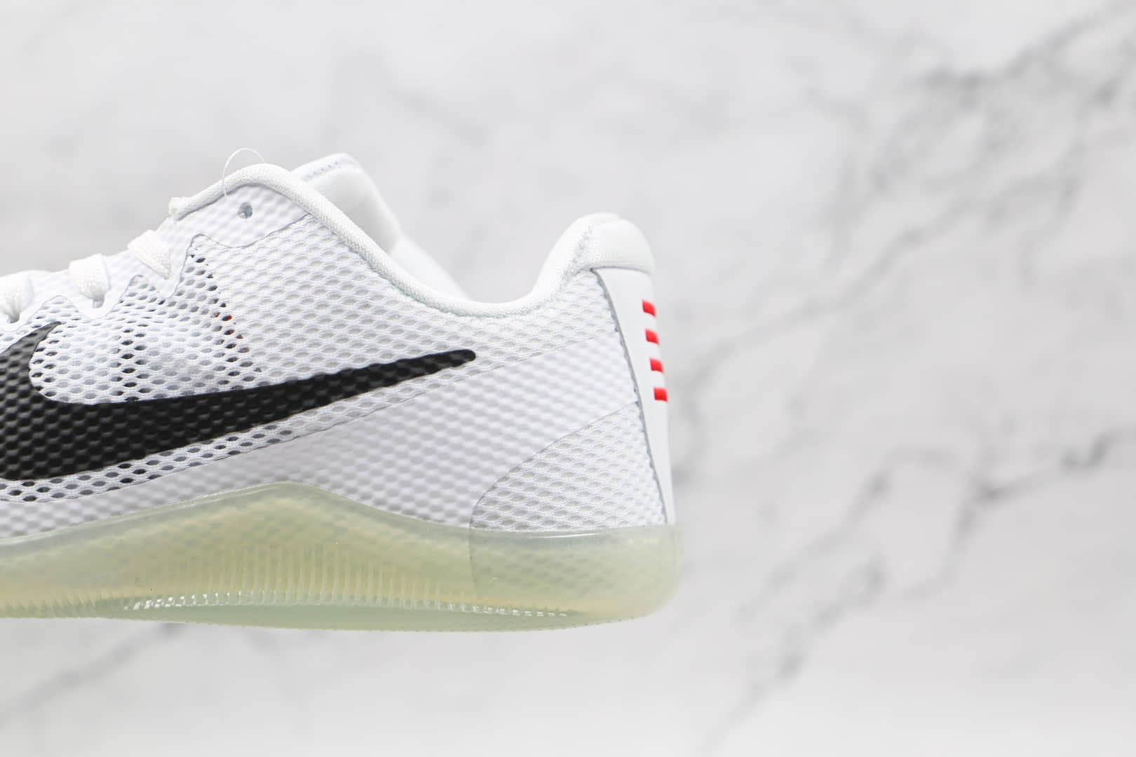 耐克Nike Kobe 11 EM纯原版本科比11代贝多芬白黑色篮球鞋原盒原标支持实战 货号:836184-100