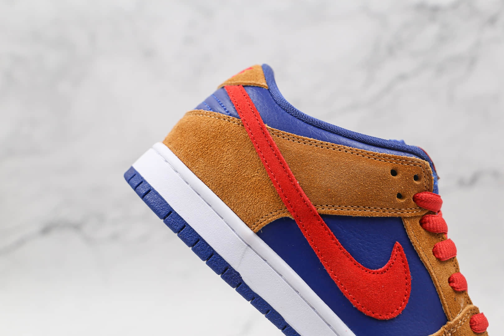 耐克NIKE SB DUNK HI DECON纯原版本低帮SB DUNK黄蓝红拼色板鞋内置气垫 货号:BQ6817-700