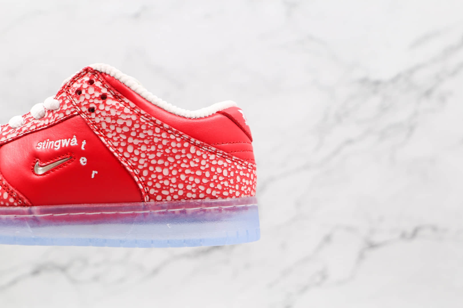 耐克Nike SB Dunk Low Magic Mushroom x Stingwater联名款纯原版本低帮SB DUNK红白迷幻蘑菇斑点板鞋内置气垫 货号:DH7650-600