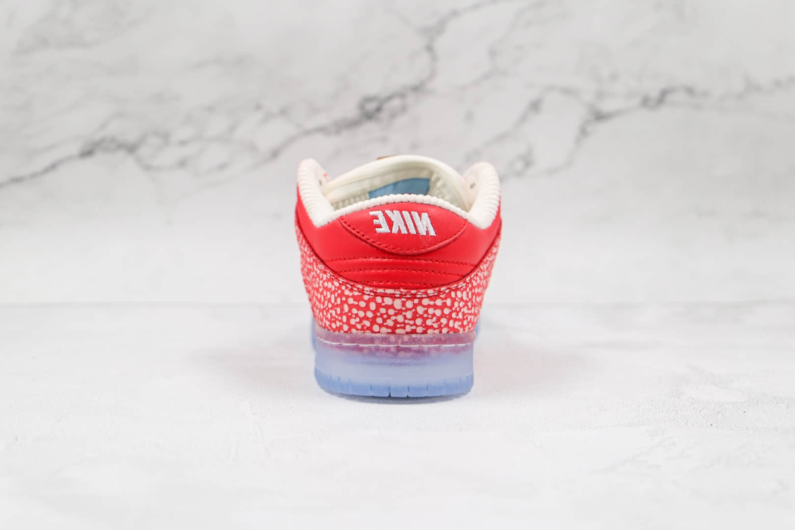 耐克Nike SB Dunk Low Magic Mushroom x Stingwater联名款纯原版本低帮SB DUNK红白迷幻蘑菇斑点板鞋内置气垫 货号:DH7650-600