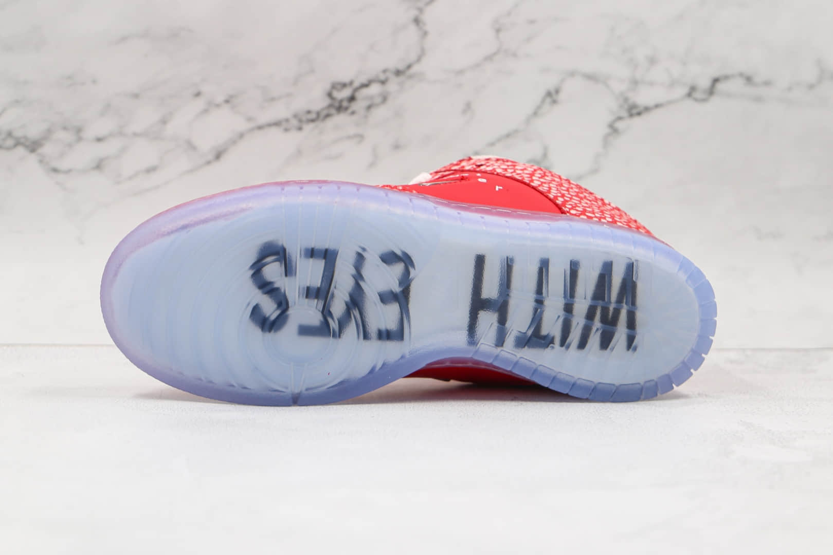 耐克Nike SB Dunk Low Magic Mushroom x Stingwater联名款纯原版本低帮SB DUNK红白迷幻蘑菇斑点板鞋内置气垫 货号:DH7650-600