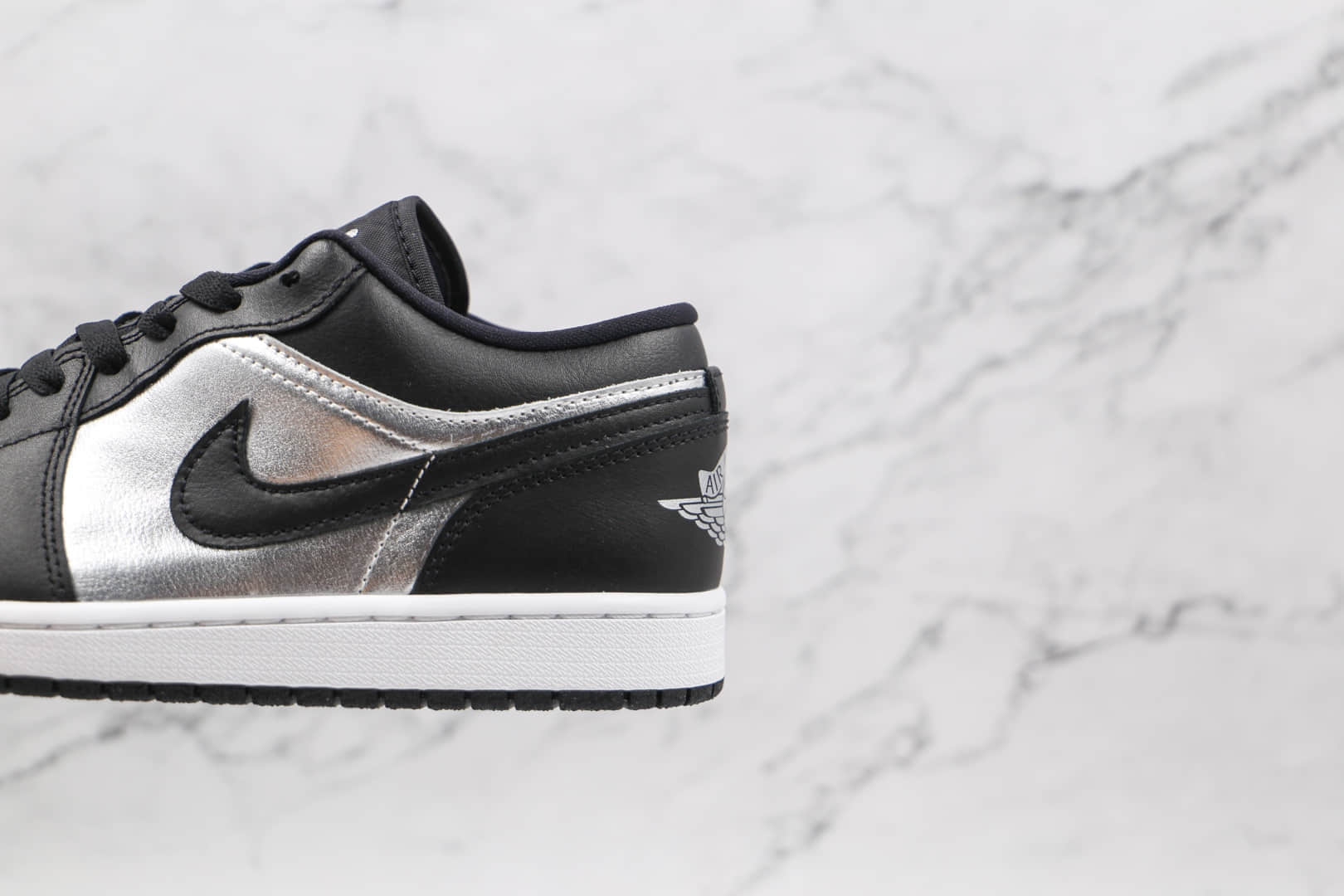 乔丹Air Jordan 1 Low纯原版本低帮AJ1黑银脚趾板鞋原档案数据开发 货号:DA5551-001