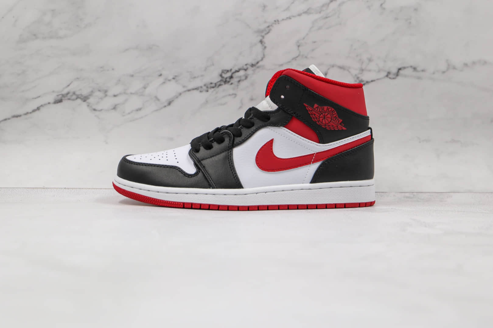 乔丹Air Jordan 1 Mid SE纯原版本中帮AJ1黑白红色板鞋原档案数据开发 货号:554724-122