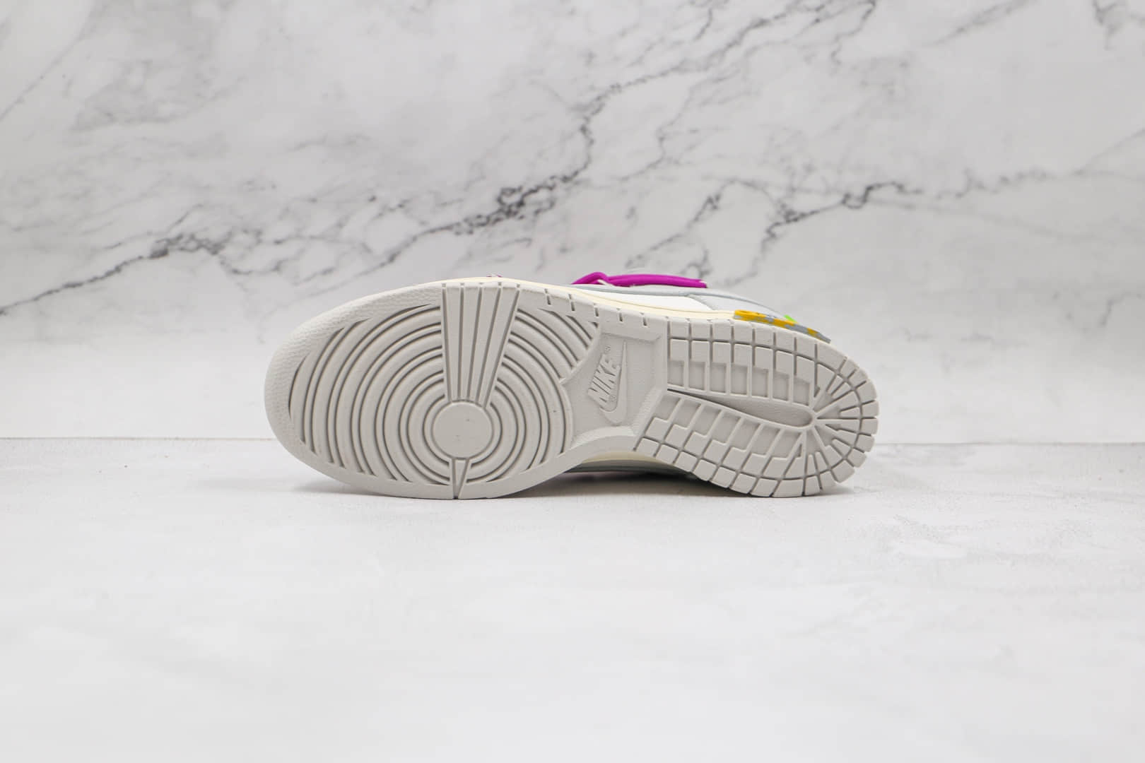 耐克Nike SB Dunk x OFF-WHITE联名款纯原版本低帮SB DUNK白灰色板鞋内置后跟Zoom气垫 货号:DM1602-100