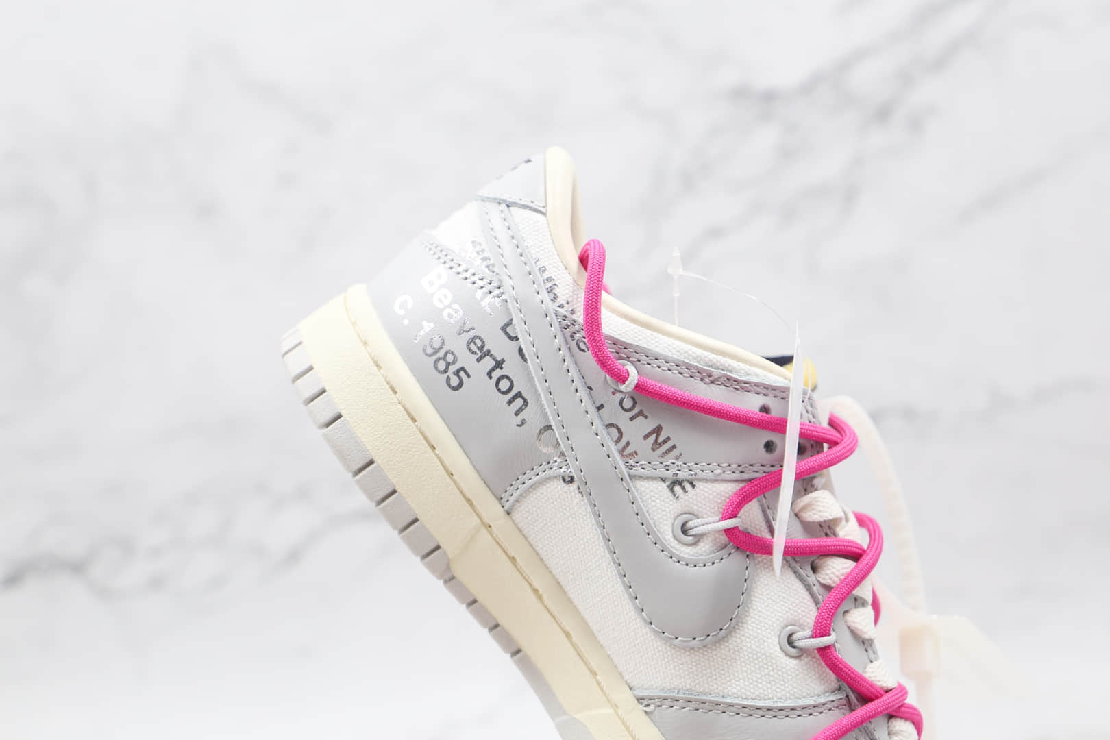 耐克Nike Dunk Low x OFF-WHITE x Futura三方联名款纯原版本低帮SB DUNK灰白紫色板鞋原盒原标 货号:DM1602-106