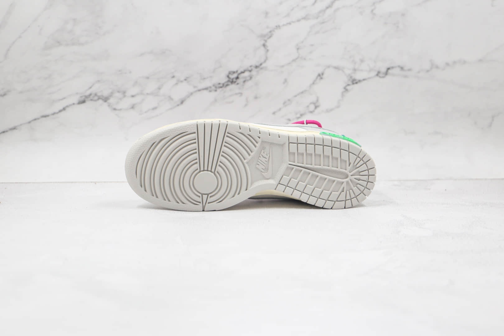 耐克Nike Dunk Low x OFF-WHITE x Futura三方联名款纯原版本低帮SB DUNK灰白紫色板鞋原盒原标 货号:DM1602-106