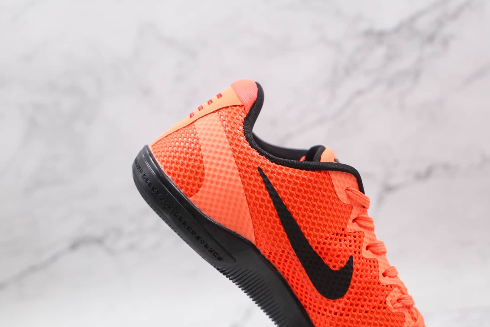 耐克Nike Kobe 11 EM纯原版本科比11代橙色生胶篮球鞋原楦头纸板打造 货号:836184-806