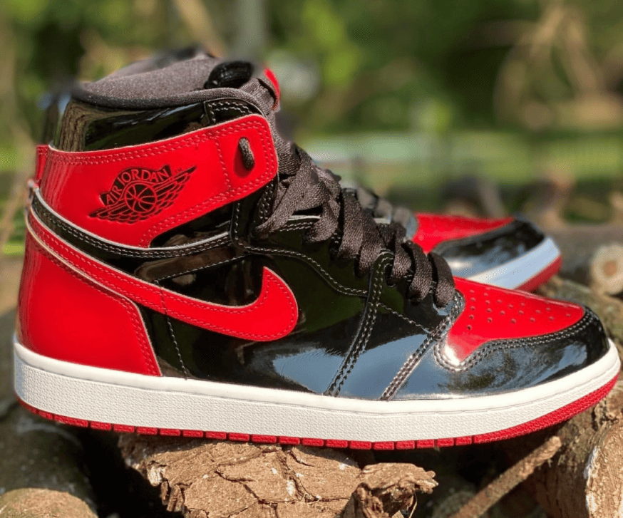 全新黑红漆皮AJ1“Bred Patent”实物曝光！酷炫十足！ (ID:66613) - 图片1