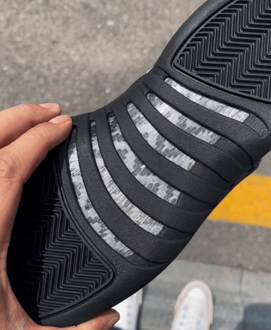 酷似AJ12金扣!全新Air Jordan 12 “Royalty”十月登场! 货号:CT8013-170